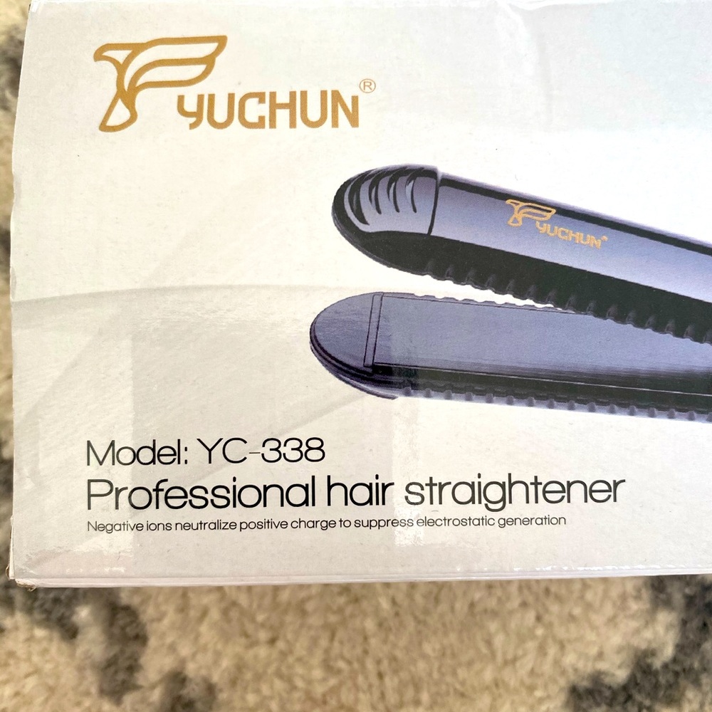 Yuchun hair straightening flat iron